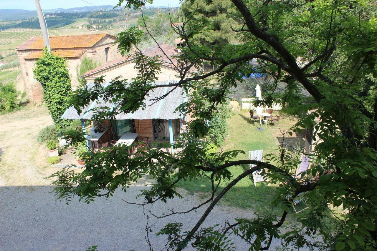 Bio Agriturismo Podere Pretoia 圣吉米纳诺 外观 照片